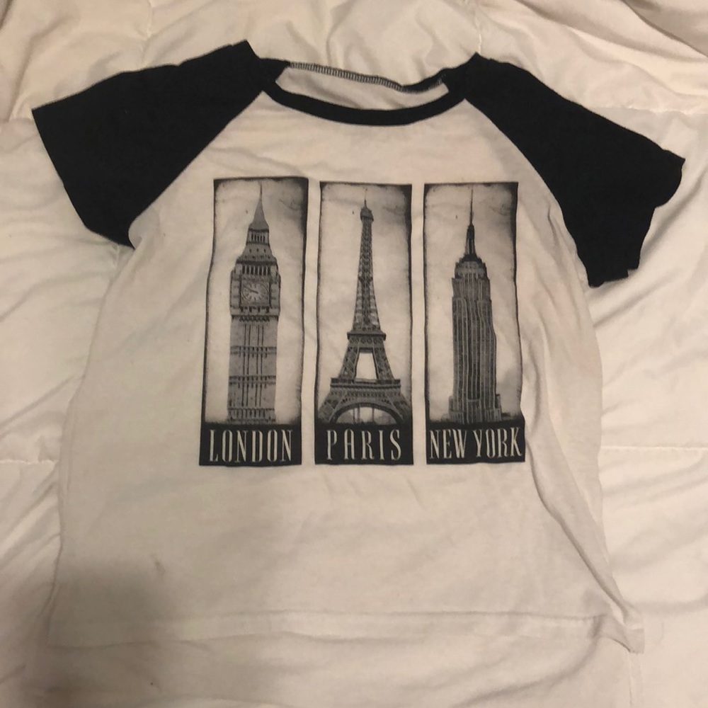basic girl’s tee